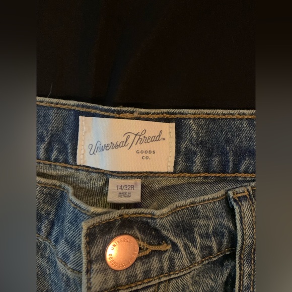 Vintage Straight Leg Jeans - Picture 2 of 3